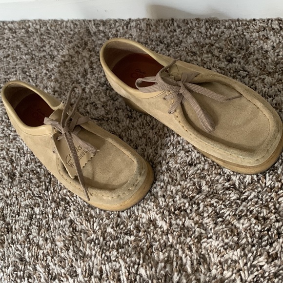 Clarks Wallabees - Picture 2 of 2